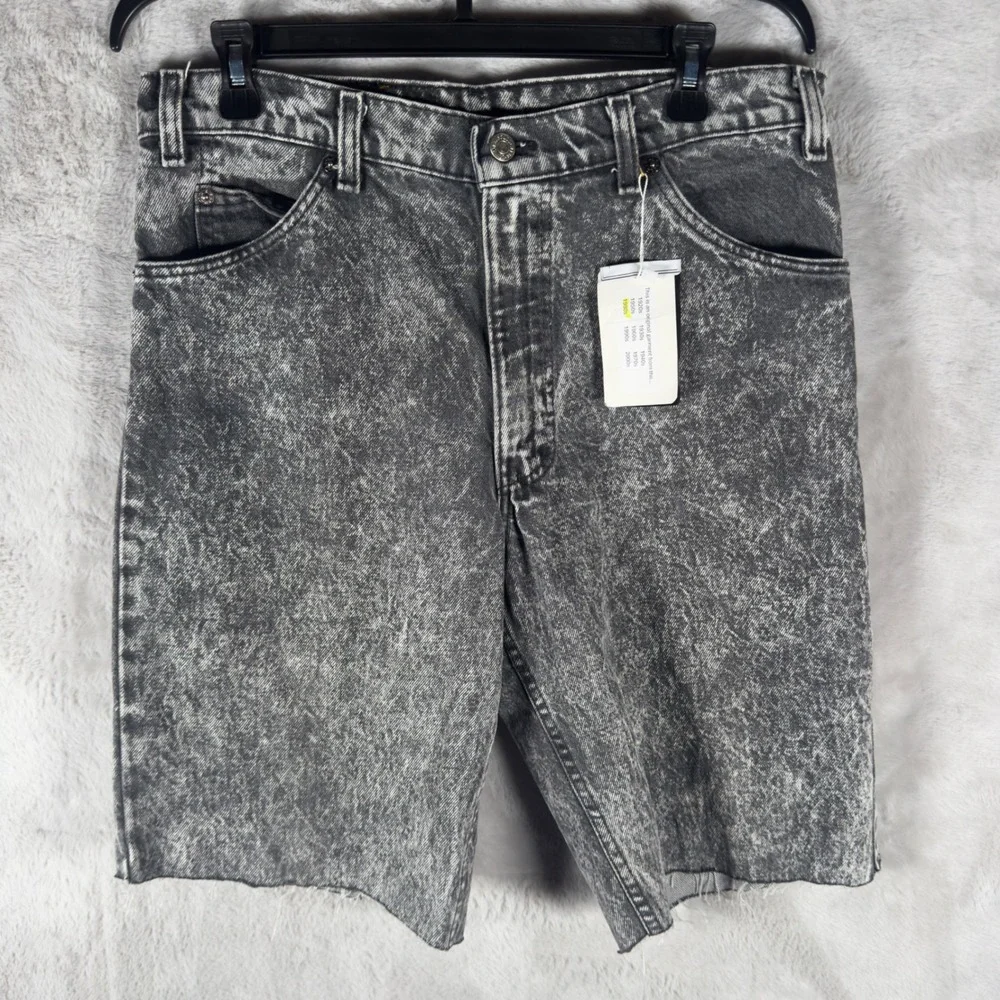 Vintage 80s Levis 550 Mens Grey Acid Wash Denim Cut Off Shorts Made in USA 34 30